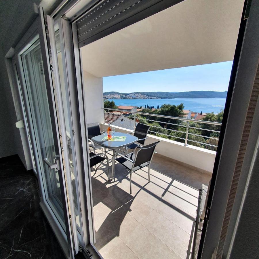 Villa Botic Трогир Екстериор снимка