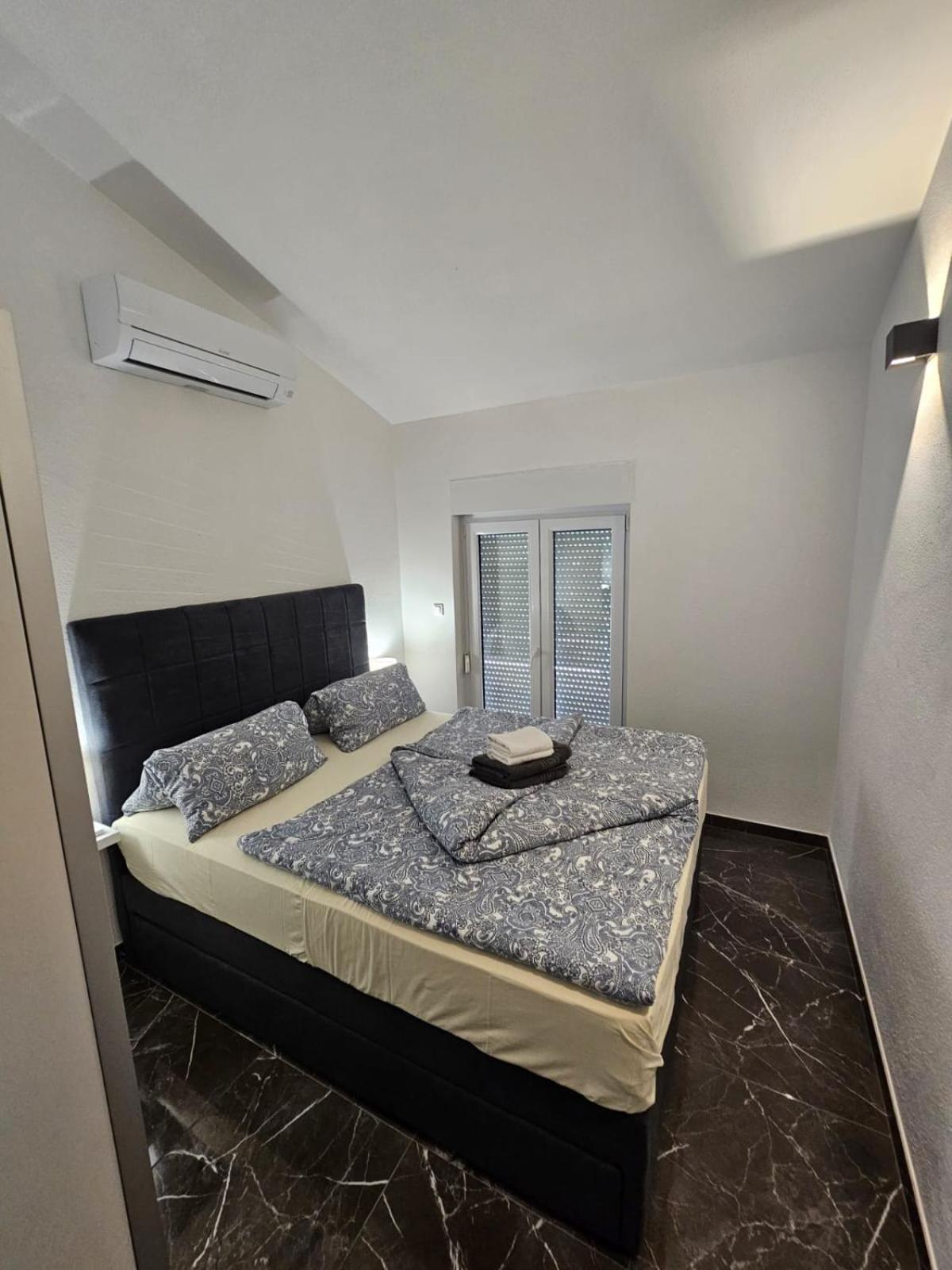 Villa Botic Трогир Екстериор снимка