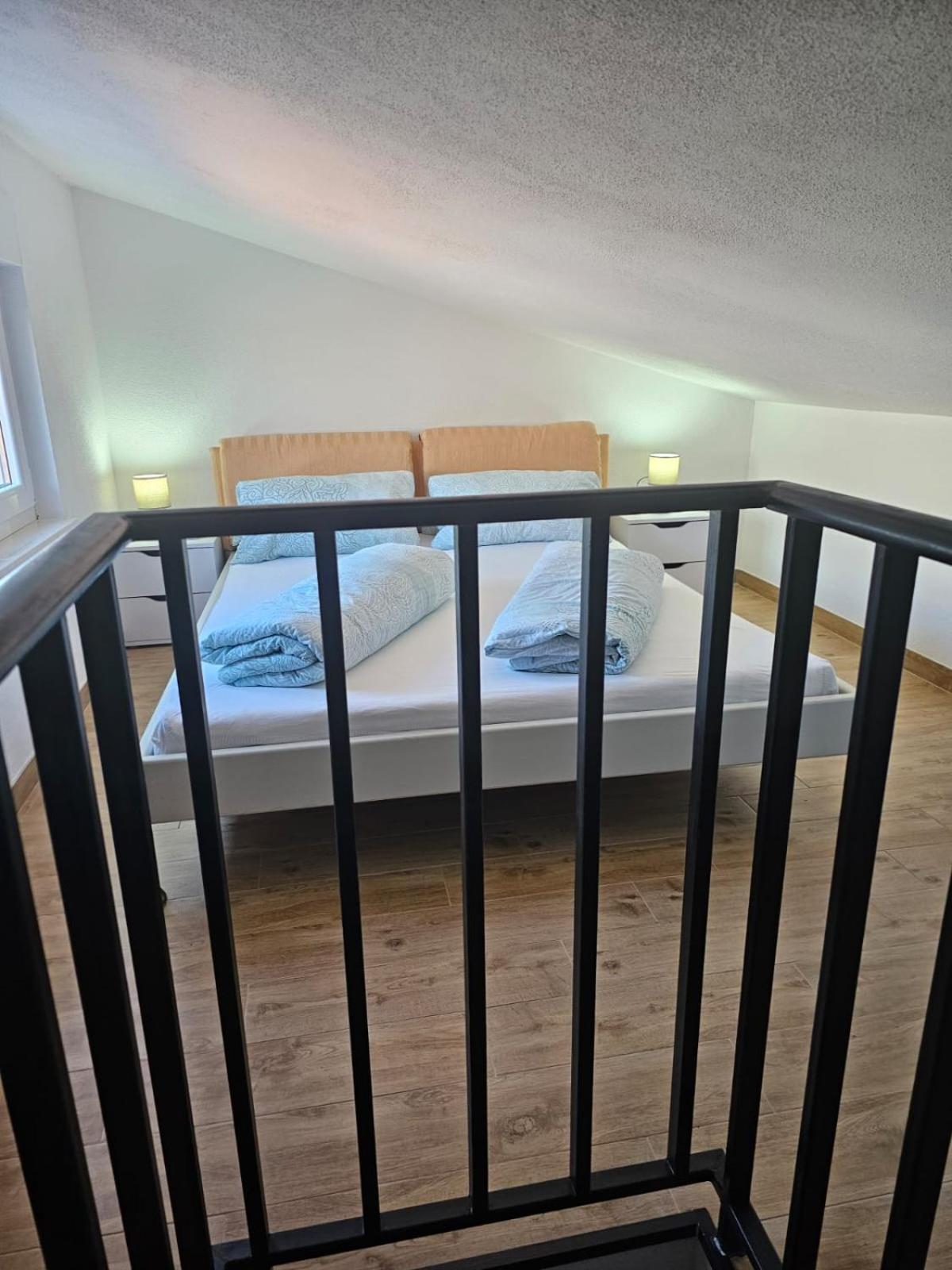 Villa Botic Трогир Екстериор снимка